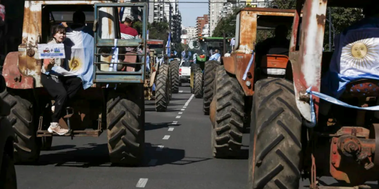 Pese a las trabas, el campo genera casi el 70% de las exportaciones y aporta el 23% de los ingresos estatales