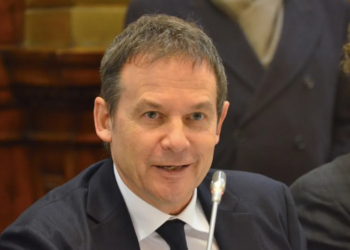 De emergencia: el senador radical Eduardo Costa fue internado por una obstrucción arterial y le colocaron dos stents