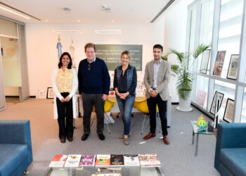 Estudiantes de nivel secundario y terciario: Prácticas educativas en el Banco Ciudad