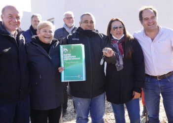 Nueva entrega de viviendas y créditos para construcción en las provincias de Mendoza y Santa Fe