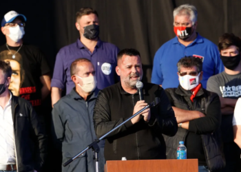 Para el líder piquetero oficialista Daniel Menéndez “Cristina se pasó de rosca” y sus críticas tuvieron “tono despectivo y maltratador”