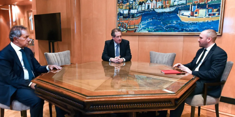 Sin coordinación y envuelto en pujas internas, el equipo económico se atasca en las urgencias