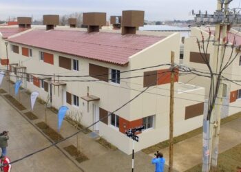 Avellaneda: nueva entrega de viviendas en Wilde y Sarandí