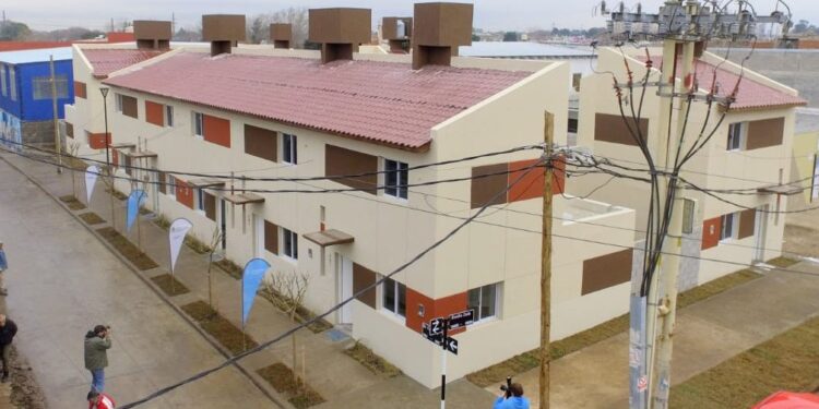 Avellaneda: nueva entrega de viviendas en Wilde y Sarandí