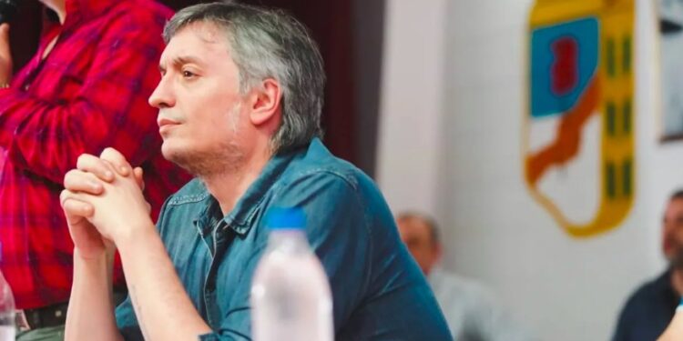 El aumento salarial de suma fija que impulsa el kirchnerismo suma obstáculos dentro y fuera del Gobierno