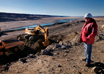 Fuertes retrasos del Estado en la ejecución de créditos internacionales para obras públicas y planes de desarrollo