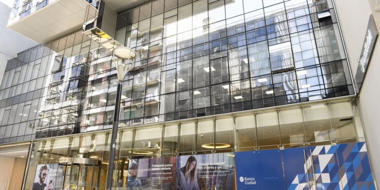 Tasas promociones y beneficios exclusivos: Nuevos créditos para estudiantes