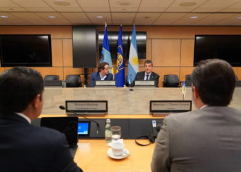 Massa y Claver-Carone dieron vuelta la página, intercambiaron elogios y acordaron ampliar el financiamiento del BID a la Argentina