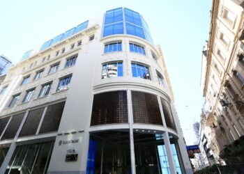 Descuentos y cuotas para festejar el Día de la Madre