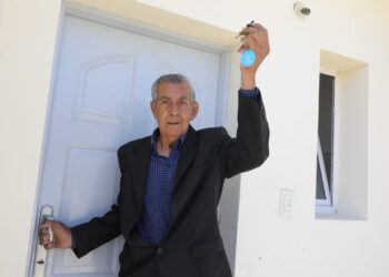 Fernandez, Maggiotti y Gray entregaron viviendas a familias que serán relocalizadas de la cuenca Matanza-Riachuelo