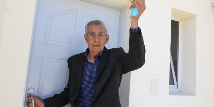 Fernandez, Maggiotti y Gray entregaron viviendas a familias que serán relocalizadas de la cuenca Matanza-Riachuelo