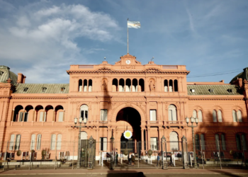 El Gobierno decretó asueto los días 23 y 30 de diciembre para los empleados estatales