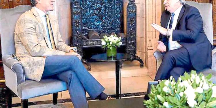 La causa por desobediencia contra Alberto Fernández le tocó a su candidato a procurador