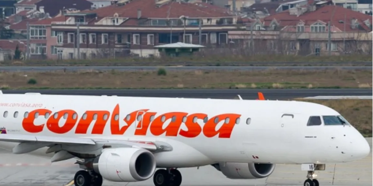 Diplomáticos que responden a un poderoso general venezolano hacen una inspección en Buenos Aires