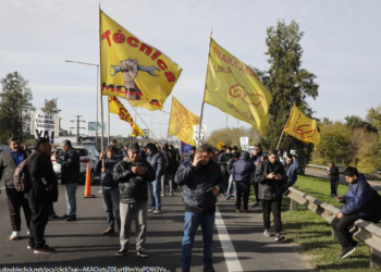 Los colectiveros preparan un paro desde esta medianoche y ya activan protestas en la Panamericana