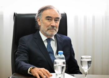 Un camarista federal demandó al Presidente y le reclama un resarcimiento de $40 millones