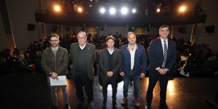 Maggiotti y Kicillof presentaron un importante proyecto habitacional en Tandil