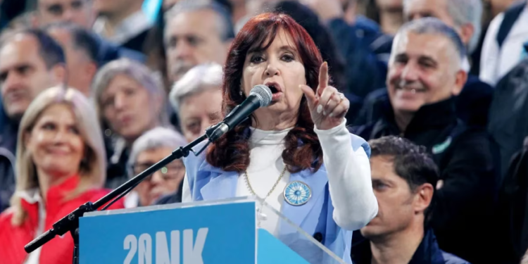 Ruta del dinero K: la UIF y la AFIP se sumaron al fiscal Marijuan y Cristina Kirchner quedó a un paso del sobreseimiento