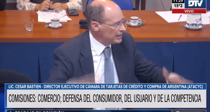 Nueva ronda de expositores sobre la problemática en relación a la comercialización crédito con tarjetas