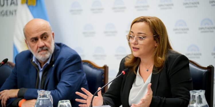 Cecilia Moreau se comprometió a la creación de nuevas universidades públicas y de calidad en el país