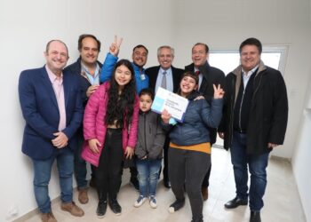 En Neuquén, se entregó la vivienda número 125 mil de la gestión del Gobierno Nacional
