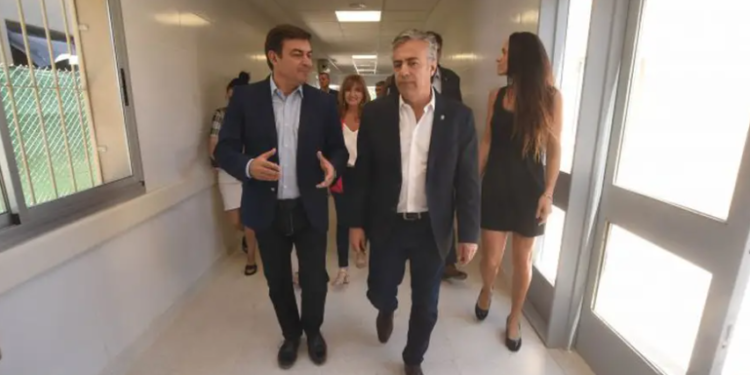 Campaña caliente en Mendoza: para captar votos, la oposición embiste contra una “conquista” de Cornejo