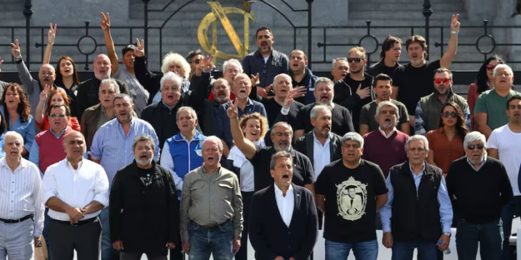 Un sindicalista de la Anses acusó a Massa de “chanta” por decir que eliminó Ganancias y reveló así el sueldo de sus afiliados