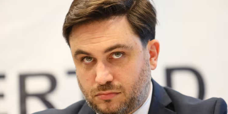 Ramiro Marra criticó la renuncia voluntaria de subsidios al transporte promovida por el Gobierno: “Es un acto de populismo barato, es patético”