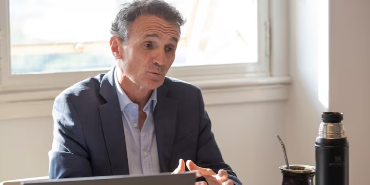 Katopodis les pidió a los radicales que voten a Massa: “Milei es peligroso”