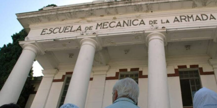 La polémica por la exESMA reactiva la grieta en el final de la campaña