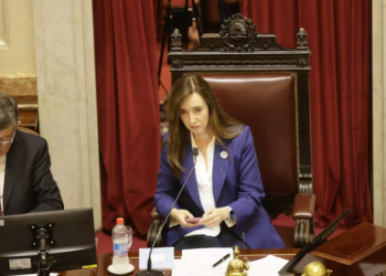 Villarruel inicia una ronda de contactos para bloquear el intento de rechazo al DNU por parte del kirchnerismo