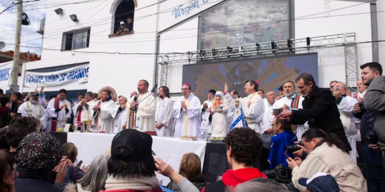 Los curas villeros apuntaron contra el recorte del fideicomiso ligado a Juan Grabois