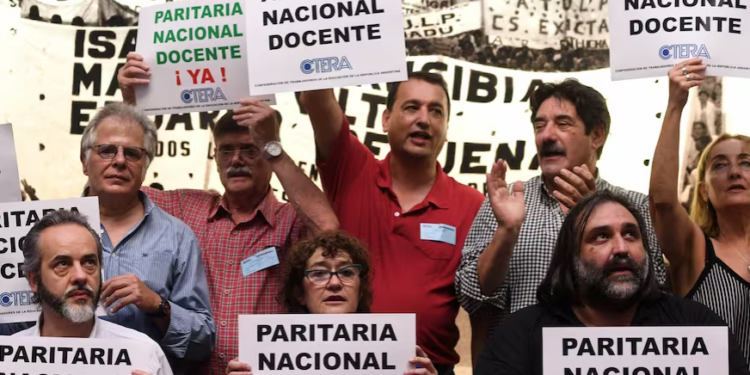 Peligra el inicio de las clases en casi todo el país por la quita de recursos del Gobierno a las provincias