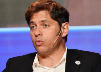 Axel Kicillof refuerza su alianza con los piqueteros y sumará a referentes de movimientos sociales a su gobierno