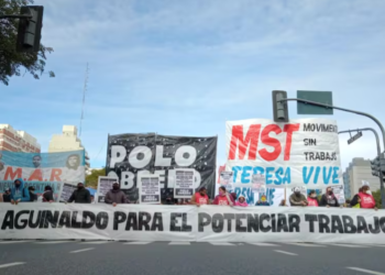 Por lo menos 110.000 beneficiarios del ex-Potenciar Trabajo son extranjeros que no lograron hacer pie en el país