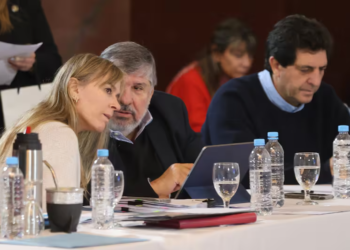 Ley Bases | El impuesto al tabaco se convirtió en un tema casi prohibido en el Senado