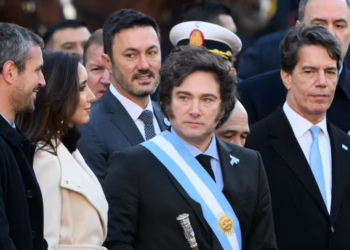 Javier Milei le aceptó la renuncia a Nicolás Posse: Guillermo Francos será el nuevo jefe de Gabinete y Sturzenegger asume un nuevo ministerio