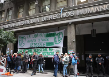 El Gobierno prepara una nueva ola de despidos sobre los contratos que vencen hoy