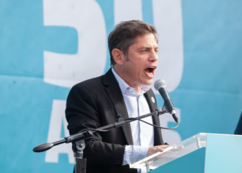 Axel Kicillof envió una nota al presidente de YPF y se negó a dar definiciones por el RIGI