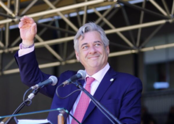 Quién es Nicolás Pino, el funcionario de la Sociedad Rural que fue blanco de un ataque