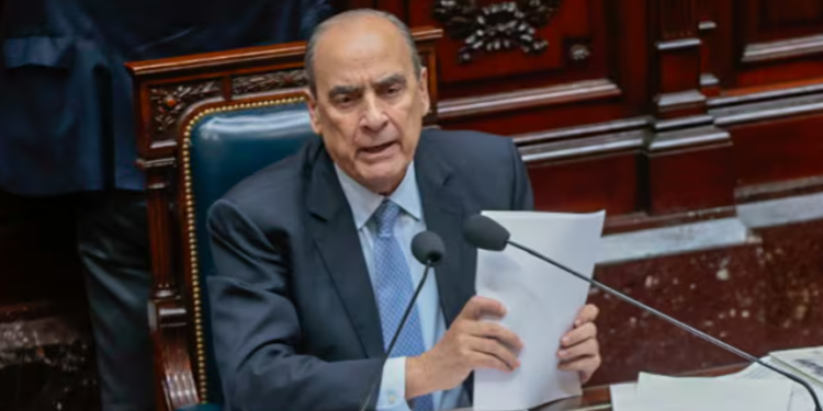 El Gobierno admitió que se cortará la luz y recibió duras críticas: “Ni House of Cards se atrevió a tanto”
