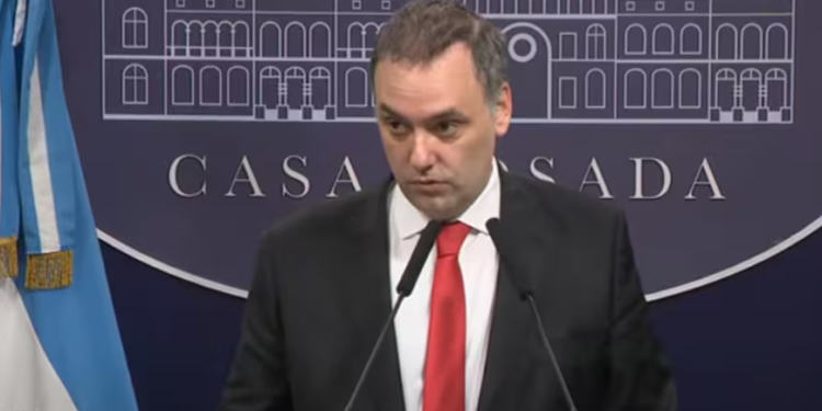 El Gobierno explicó cómo piensa bajar la inflación a 18% el año que viene