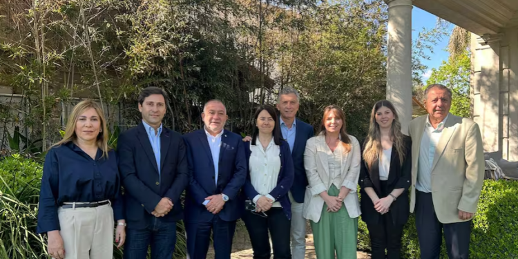 Mauricio Macri reúne a Pro para definir la postura frente al veto de Milei al financiamiento universitario