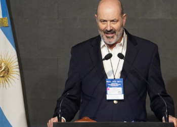 El Gobierno le renovará contratos a 40 mil empleados públicos pero solo por tres meses