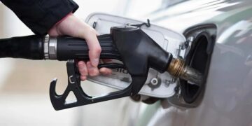 El Gobierno autorizó el autodespacho de combustible