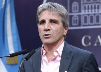 Caputo desmintió rumores de devaluación