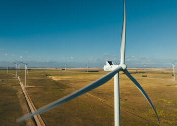 Mastellone Hnos. y Pampa Energía  firman un acuerdo por el suministro de energía eólica