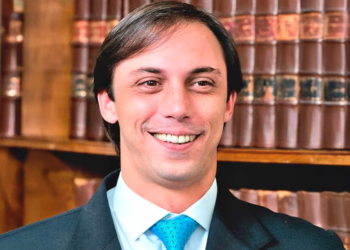 Oficializan designación de Santiago Castro Videla como Procurador del Tesoro