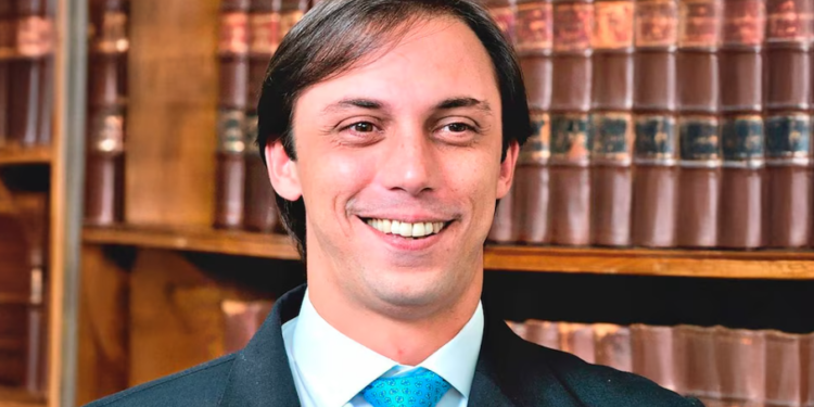 Oficializan designación de Santiago Castro Videla como Procurador del Tesoro