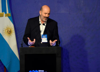 Oficializan el decreto que busca lograr “burocracia cero”